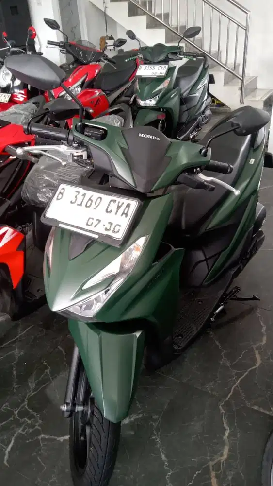 BEAT Deluxe 2025 LOW KM