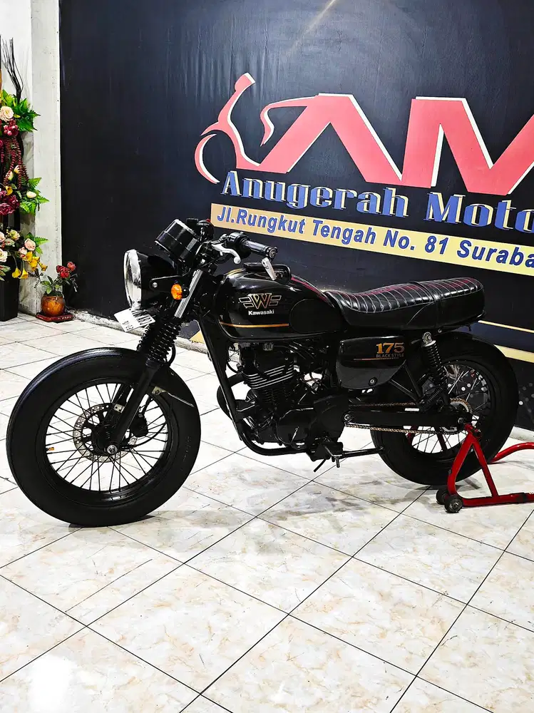 W175 Black Stayle racer gass tampil menawan .Anugerah motor rungkut
