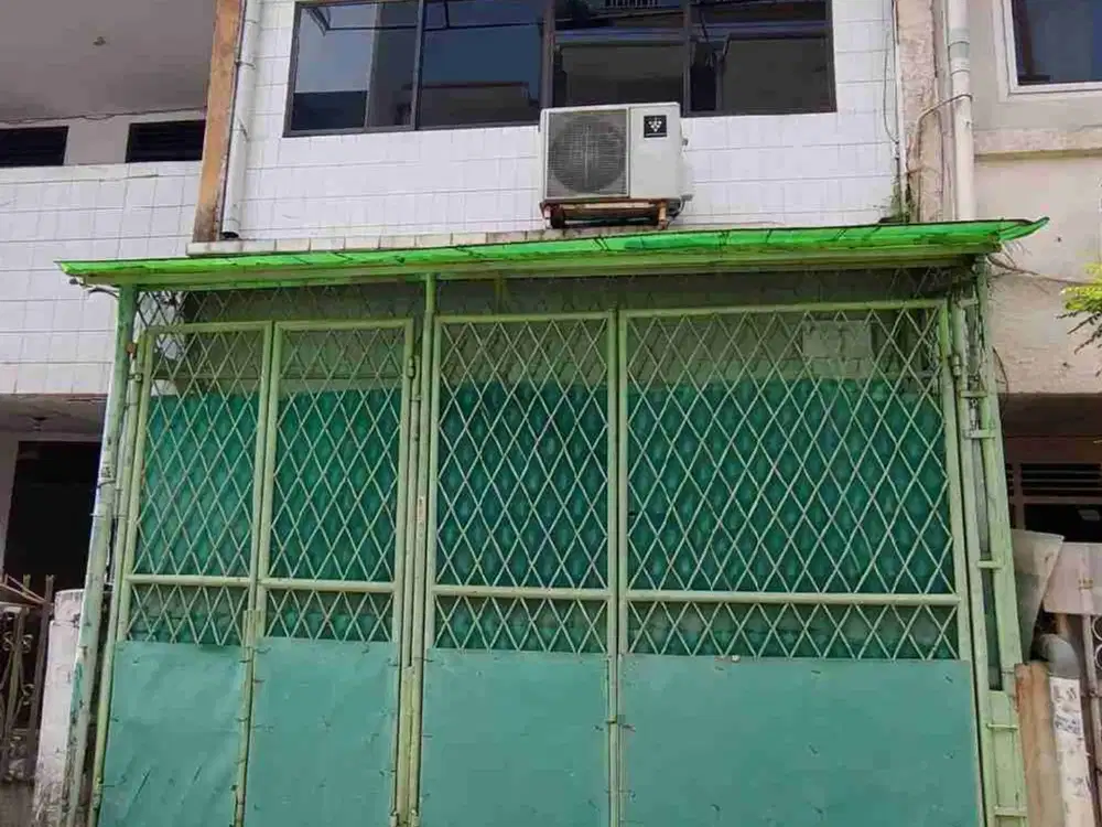 Rumah Siap Huni 3 Lantai di Angke Tambora Jakbar