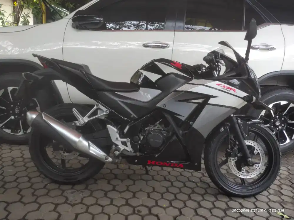 CBR 150 CBU 2015