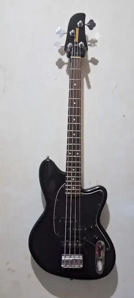 Bass ibanez tmb 30