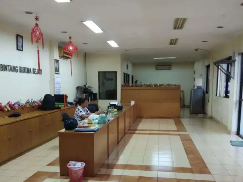 Dijual ex kantor di jl Raya Lenteng Agung, 180m dari stasiun Lenteng Agung