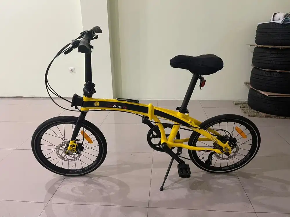 Sepeda lipat seli element ecosmo seri bike to work mulus kaya baru