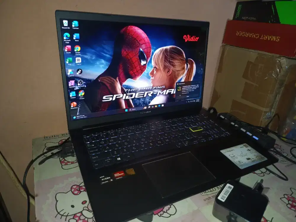 Laptop ASUS VivoBook 15 Ryzen 5 Ram 12Gb Slim And Black light