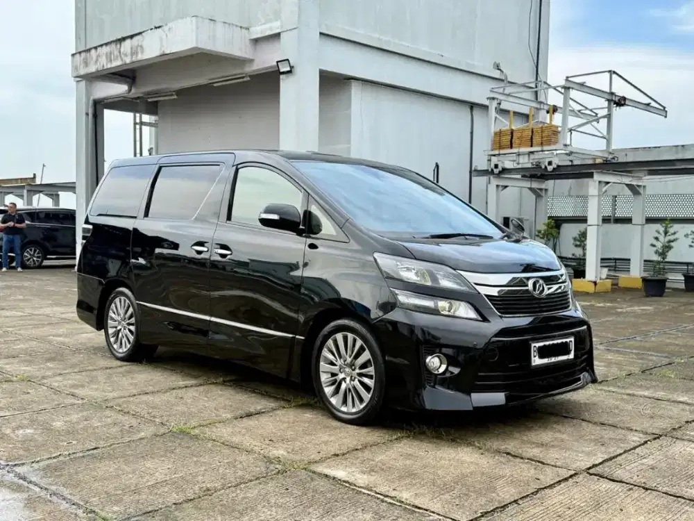 Toyota Vellfire 2.4 Z 2014 Tangan Pertama
