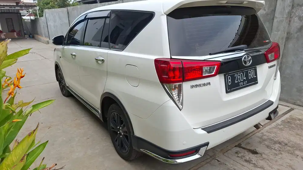 Toyota Kijang Innova 2017 Bensin