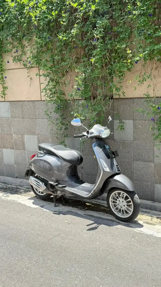 Vespa Sprint 2018 Grey Istimewa