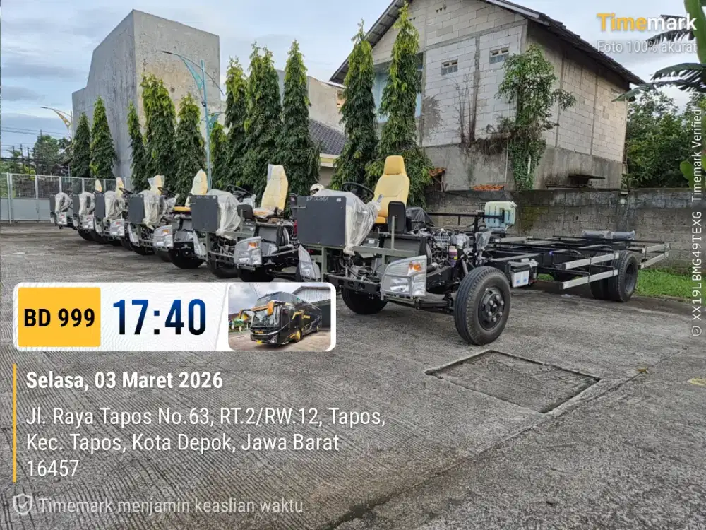 Chasis Bus Pariwisata Mitsubishi canter fe84bc