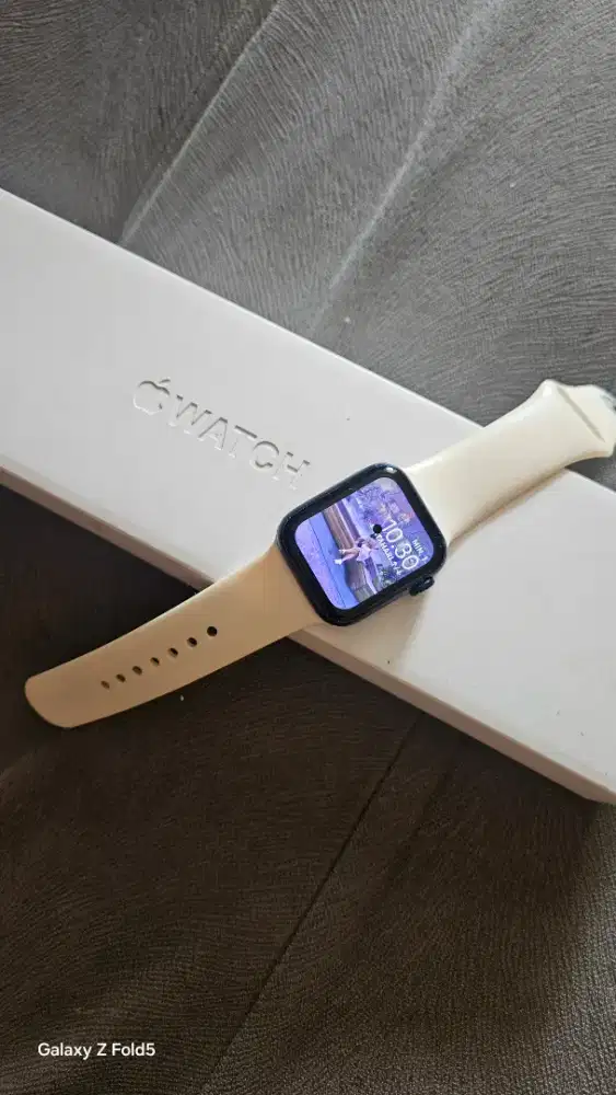 Iwatch series 6 preloved