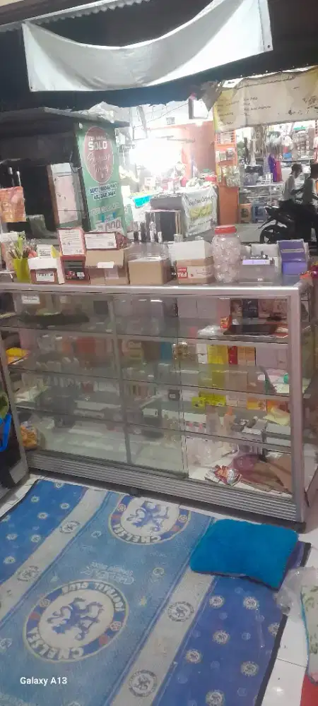 Jual,alat usaha, etalase seken