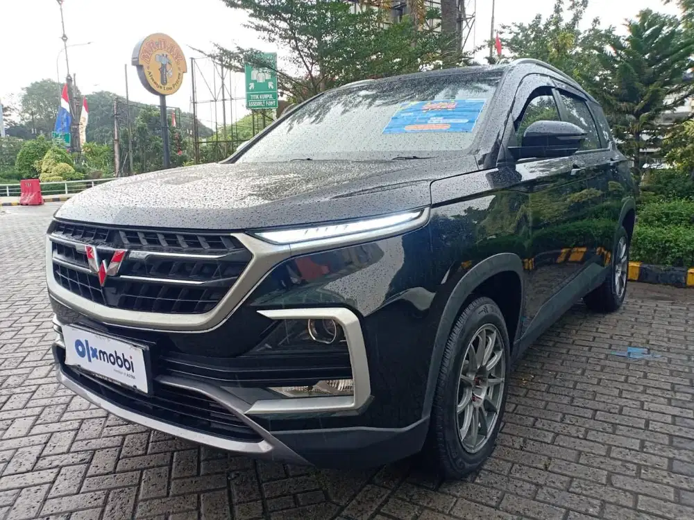 Pajak Panjang - Wuling Almaz 1.5 Smart Enjoy 5-Seater Bensin-MT 2021