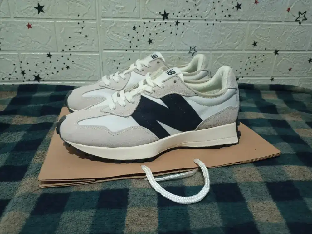 Sepatu Nb 327 size 43-44