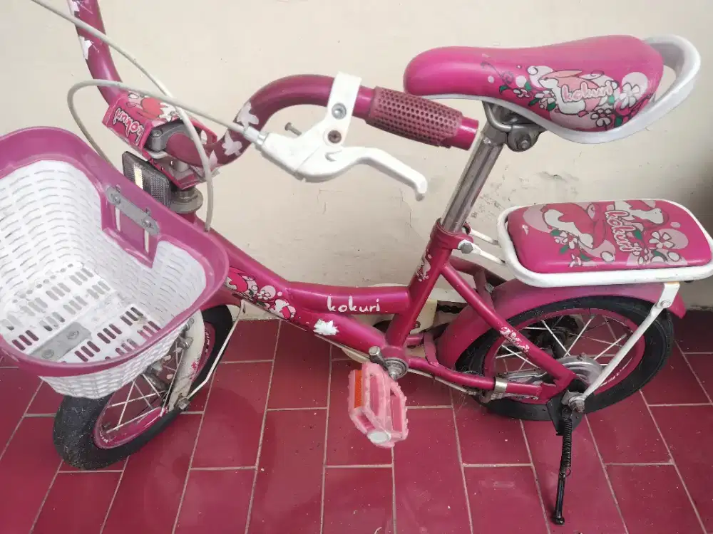 Sepeda anak perempuan merk united