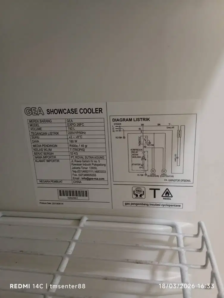 Kulkas showcase GEA  200liter