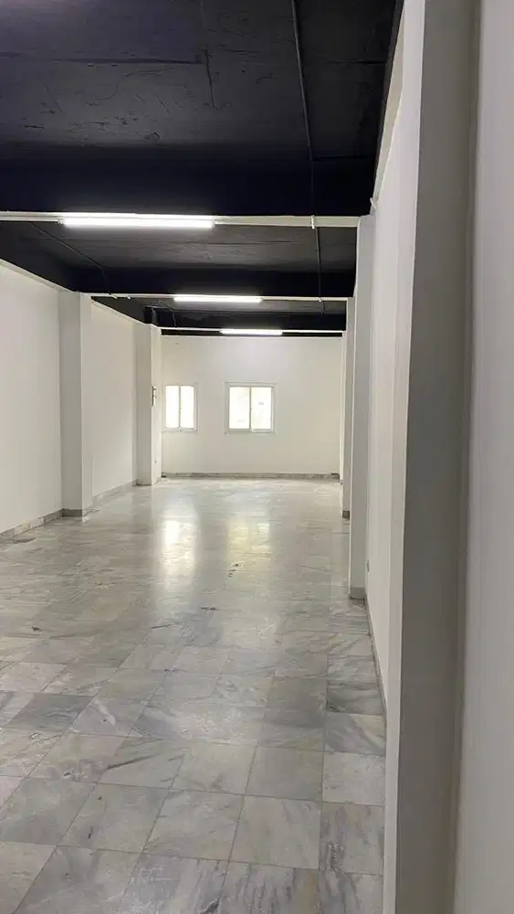 DISEWAKAN Ruko 3,5 Lantai Strategis Pasar Minggu