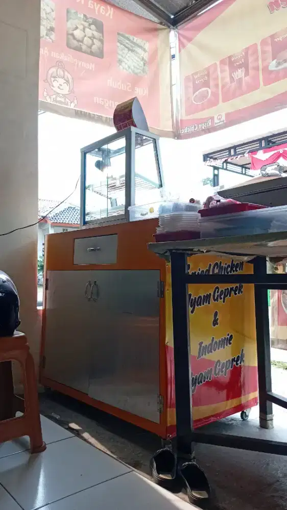 Jual etalase ayam geprek second