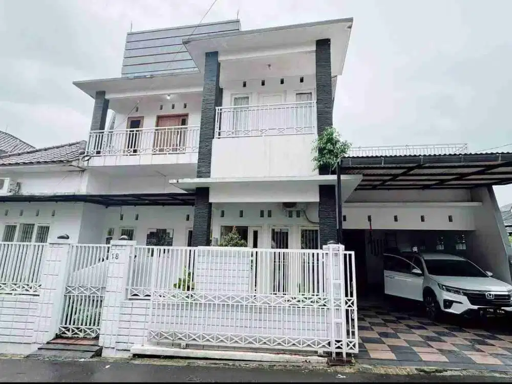Dijual Cepat Rumah Posisi Hoek 2 Lt dlm Perum kota Bogor