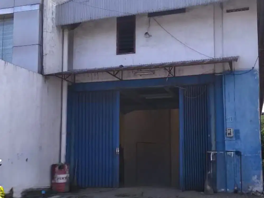 SEWAKAN GUDANG RAYA TANDES SURABAYA