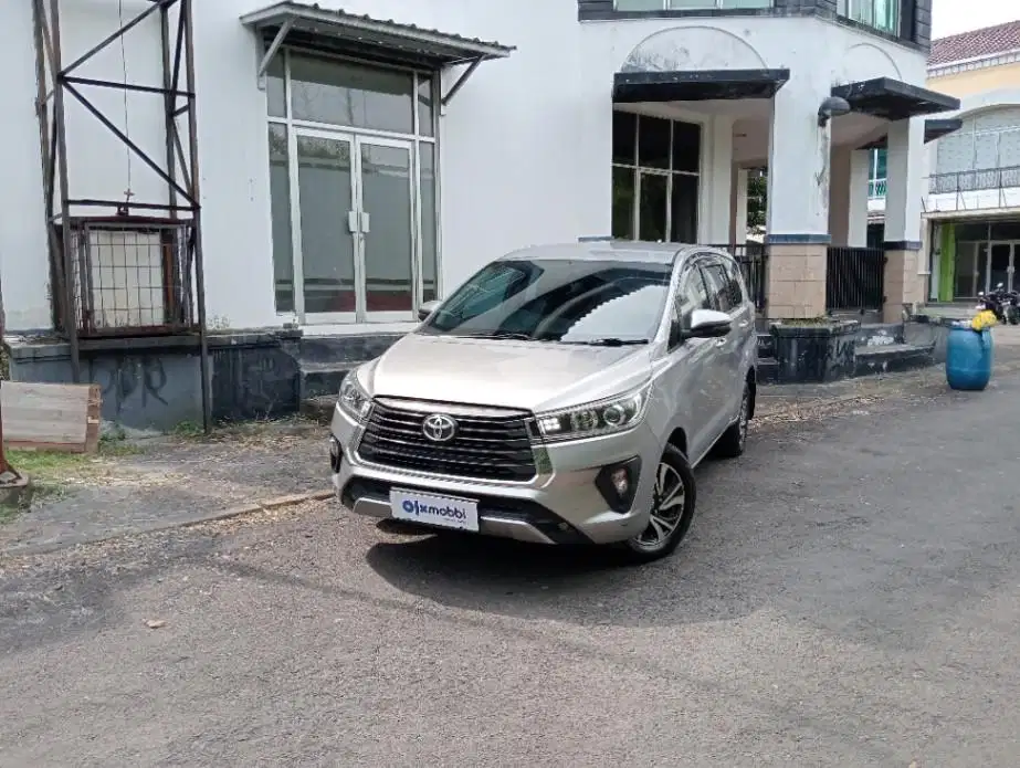 Like New - TOYOTA Kijang Innova 2.4 V Solar A/T 2021 SILVER