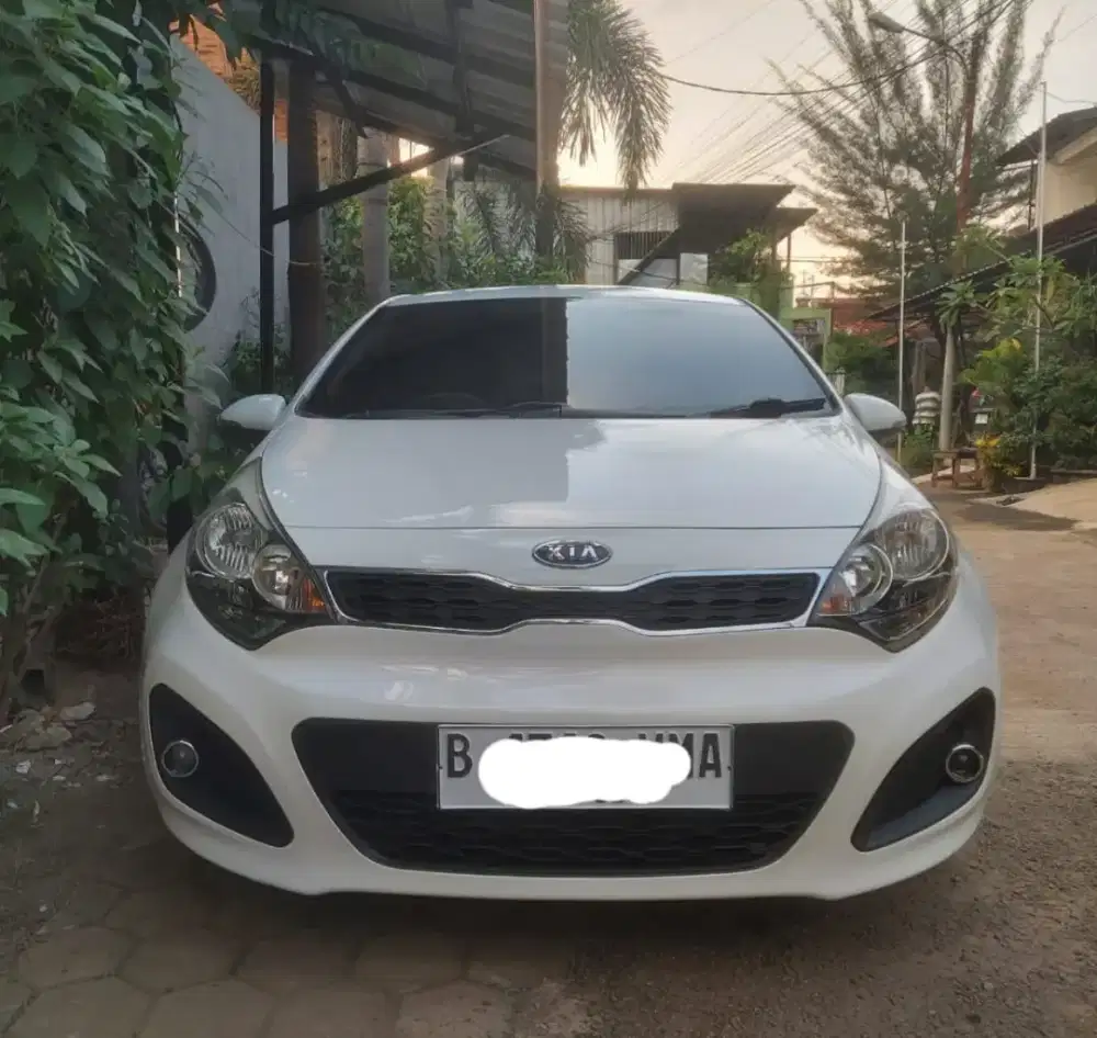 Kia All New Rio 1.4 SE 2012 Manual Putih Terawat