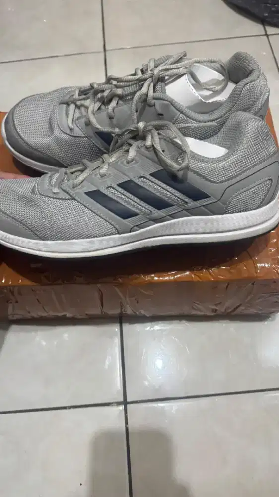 Jual sepatu adidas