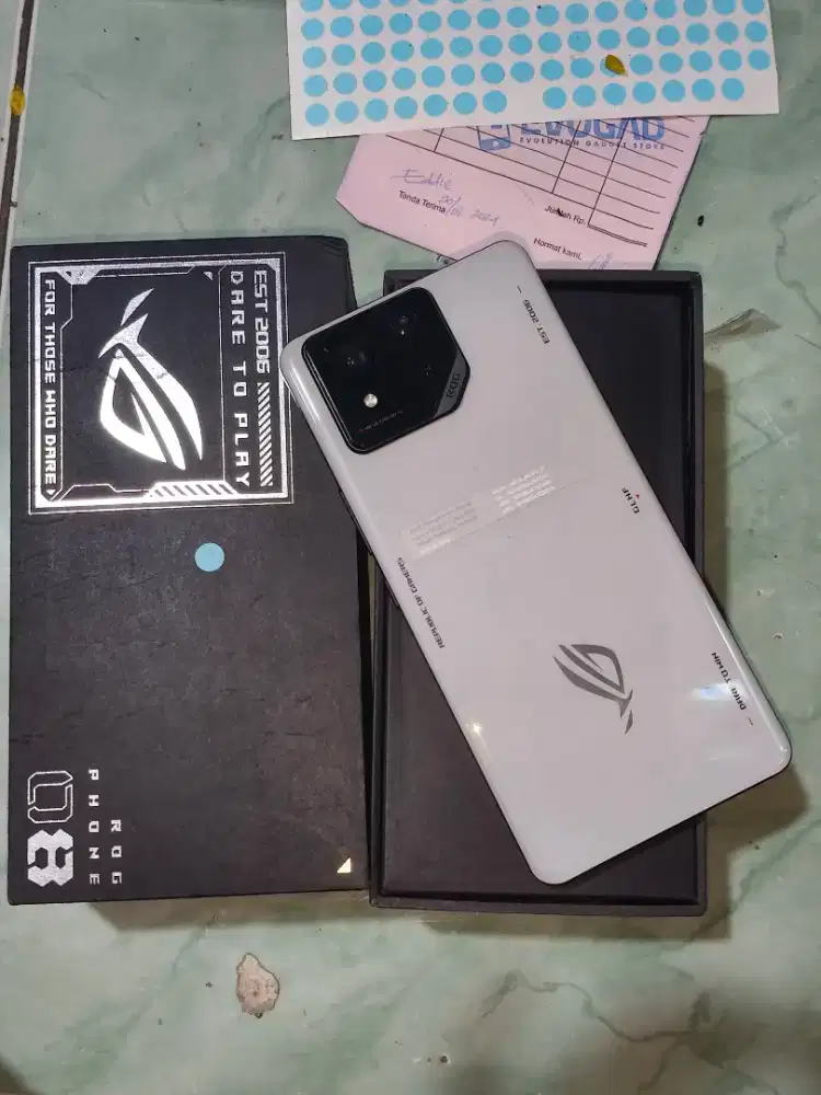 Asus Rog phone 8 12/256 Fullset