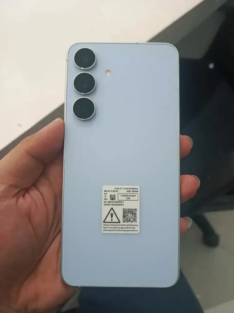 Samsung S25 FE Icy Blue