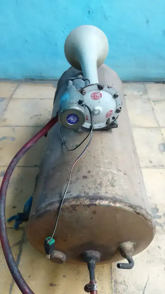 Klakso terompet hella mercy