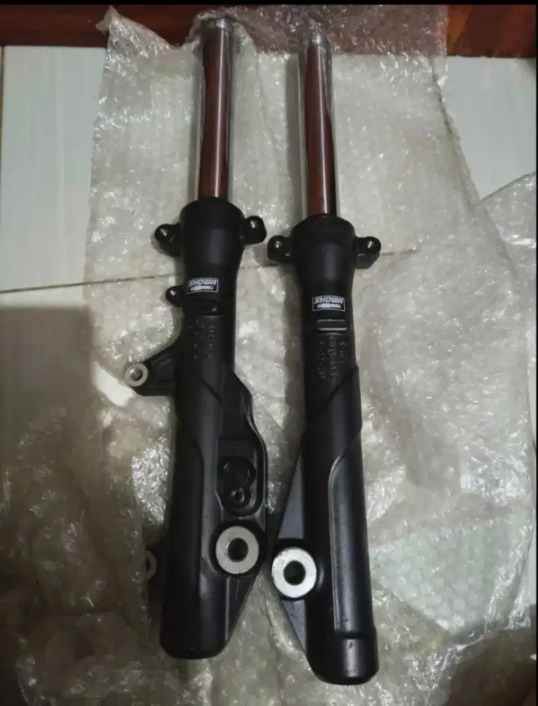 Shock depan + tabung kanan kiri PCX 160 Abs Roadsync
