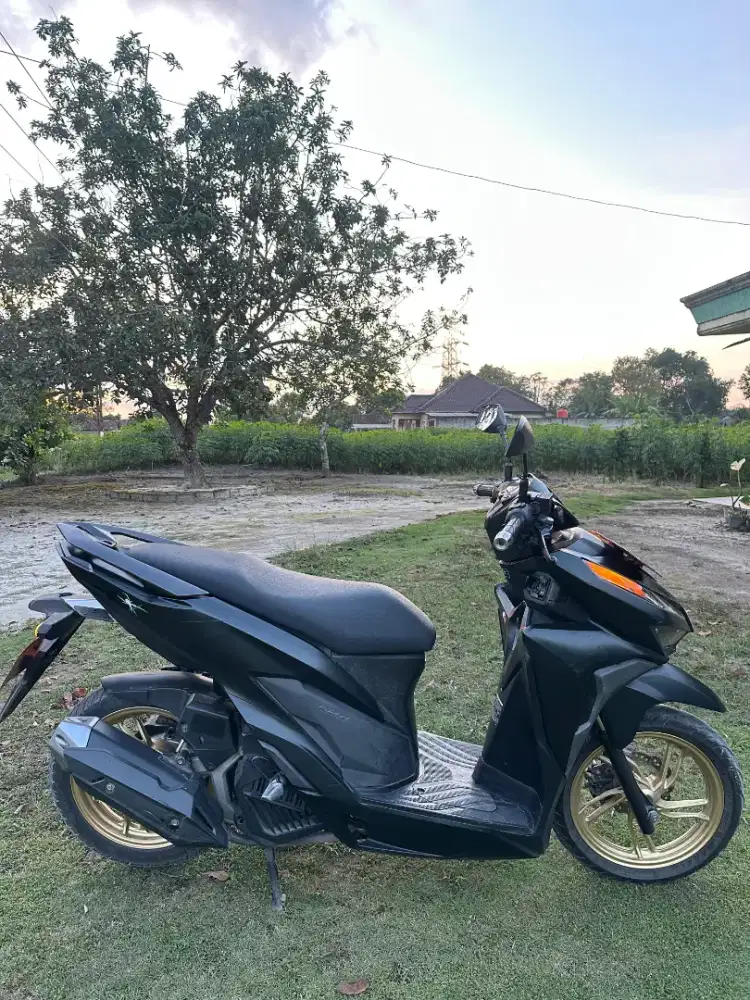 Jual cepat Honda Vario 150 tahun 2021