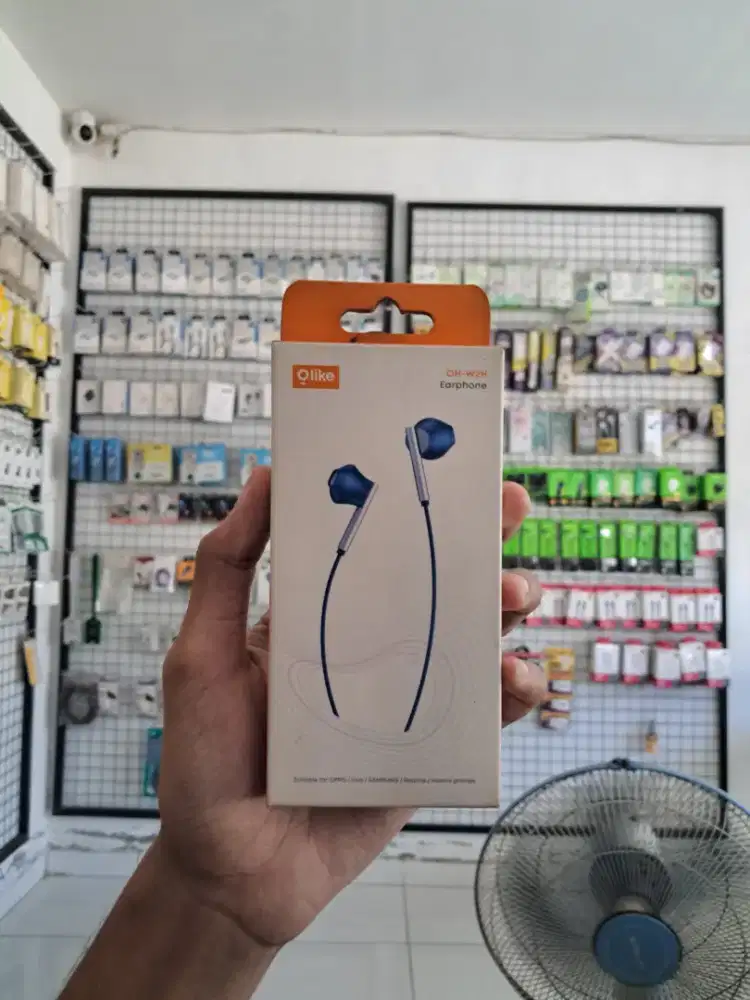 EARPHONE IN EAR OLIKE