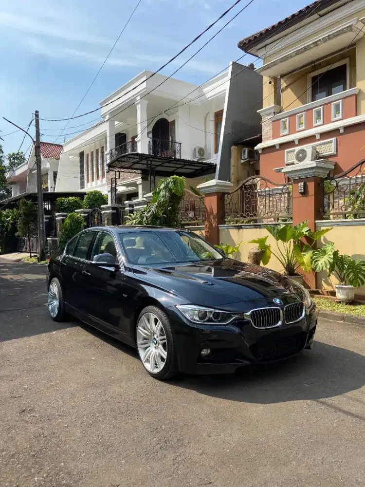 BMW F30 320i 2013