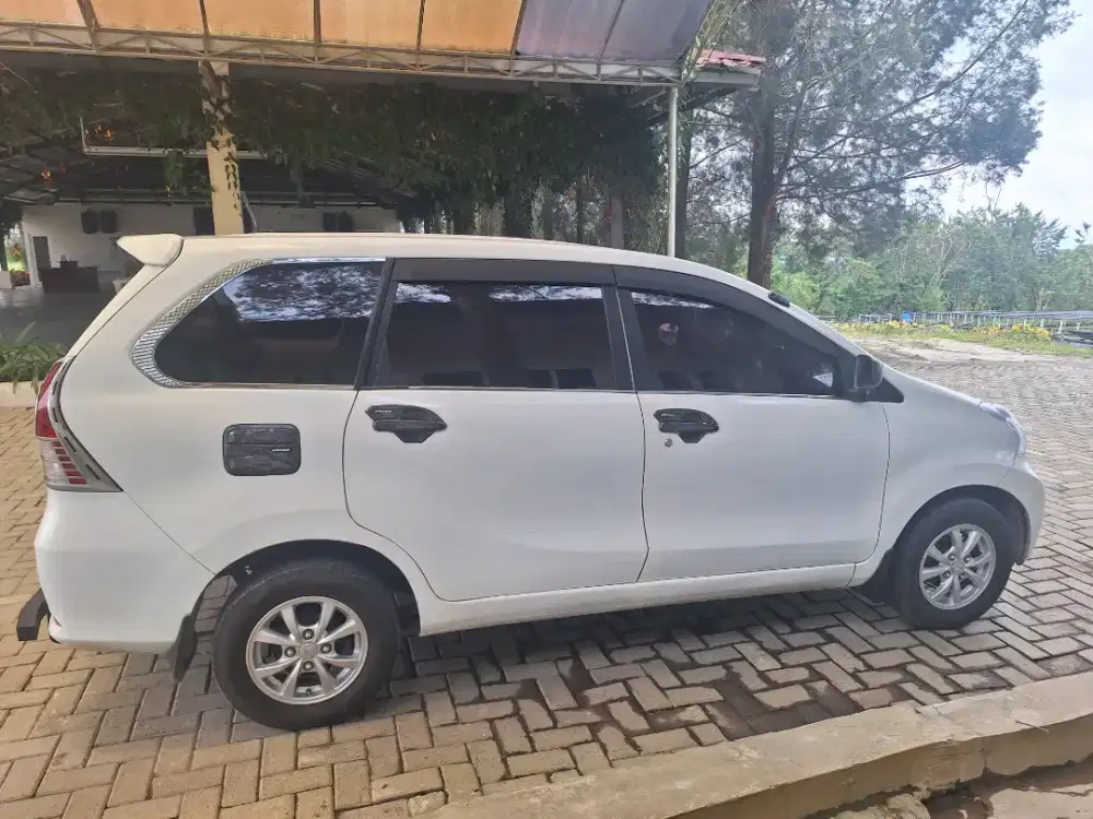 Daihatsu Xenia 2013 MT