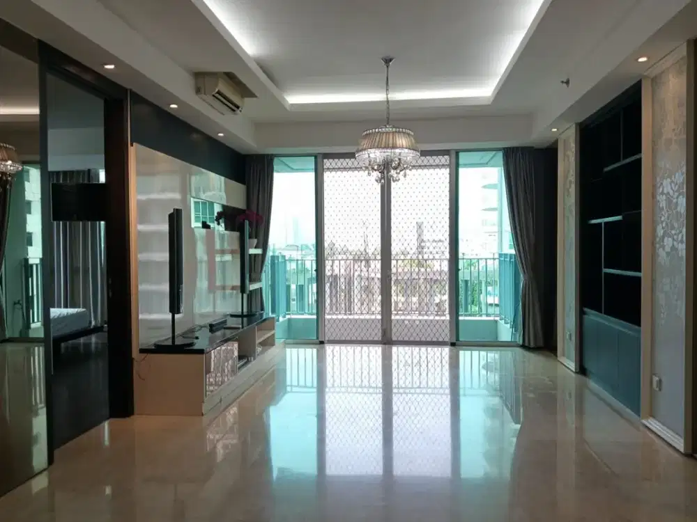 FOR RENT 3 BEDROOMS SEMI FURNISHED APARTEMENT KEMANG VILLAGE SOUTH JAKARTA