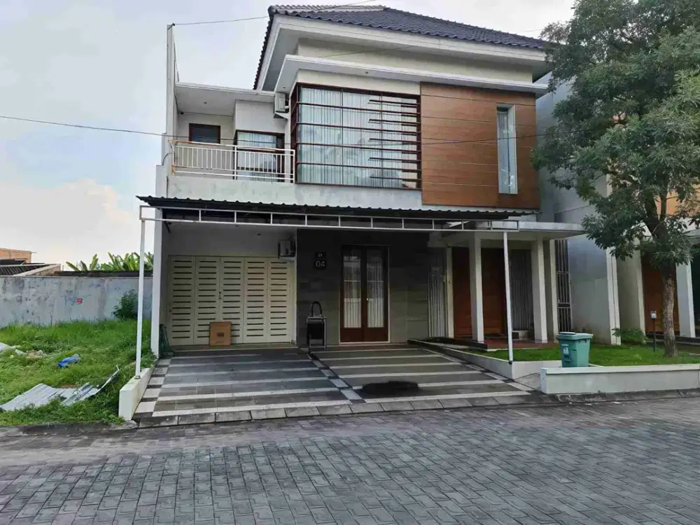 Jarang Ada Dijual Rumah Lingkungan Elit Solo baru
