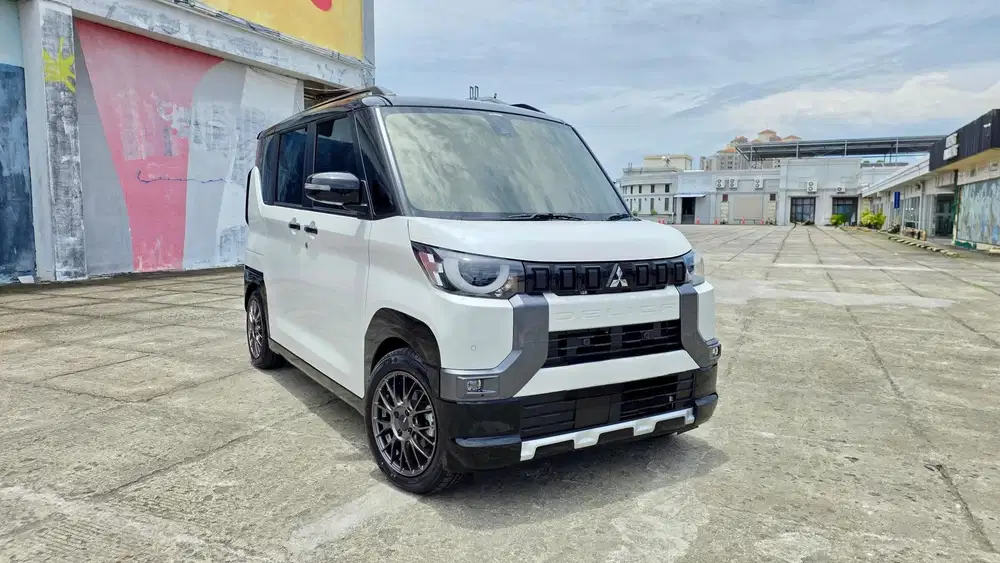 [KM 1.000]MITSUBISHI DELICA MINI HYBRID JDM KEI CAR TWOTONE 2025 NBOX