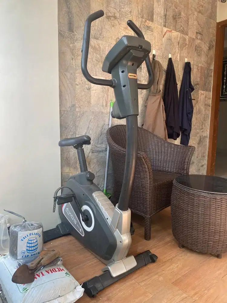 Sepeda Statis KETTLER AXOS Rotus M — Magnetic Exercise Bike