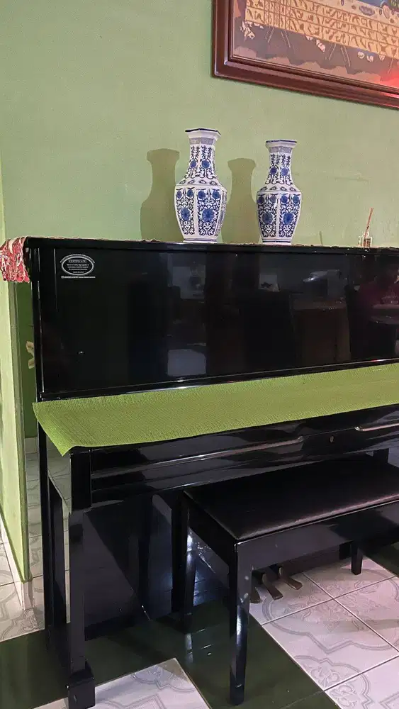 PIANO YAMAHA U1F NEGO