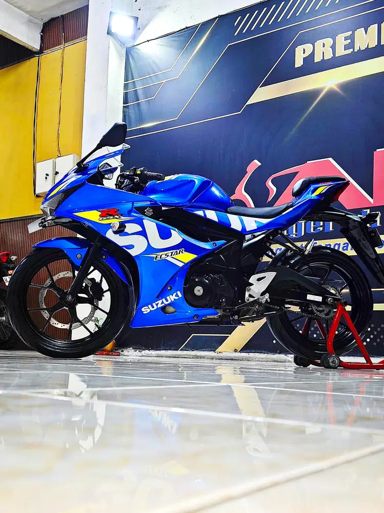 GSX-R Keyles Triton Blue km.3rb asli terkencang.Anugerah motor rungkut