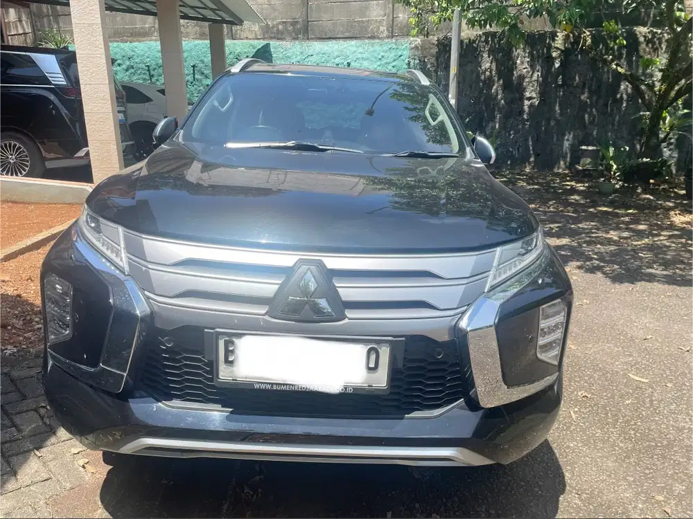 DIJUAL Mitsubishi Pajero Sport Dakar 4x2 AT Diesel 2022 Hitam