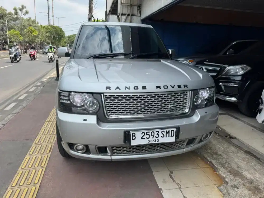 Range rover vogue 2004 Facelif 2012 AT