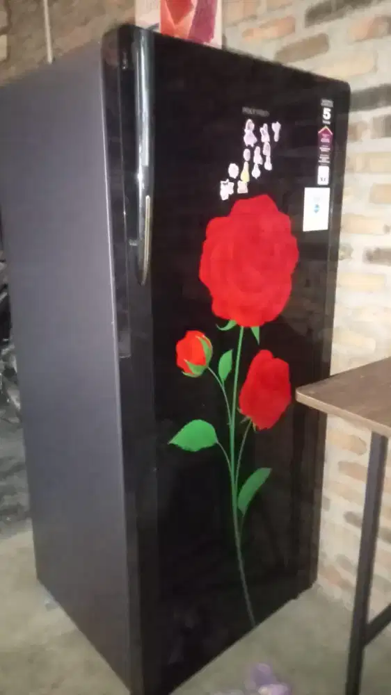 Kulkas POLYTRON kaca 1 pintu