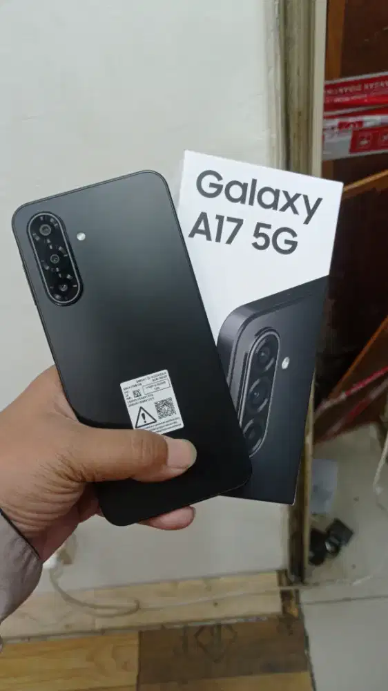 Samsung A17 5G 8/256 like new