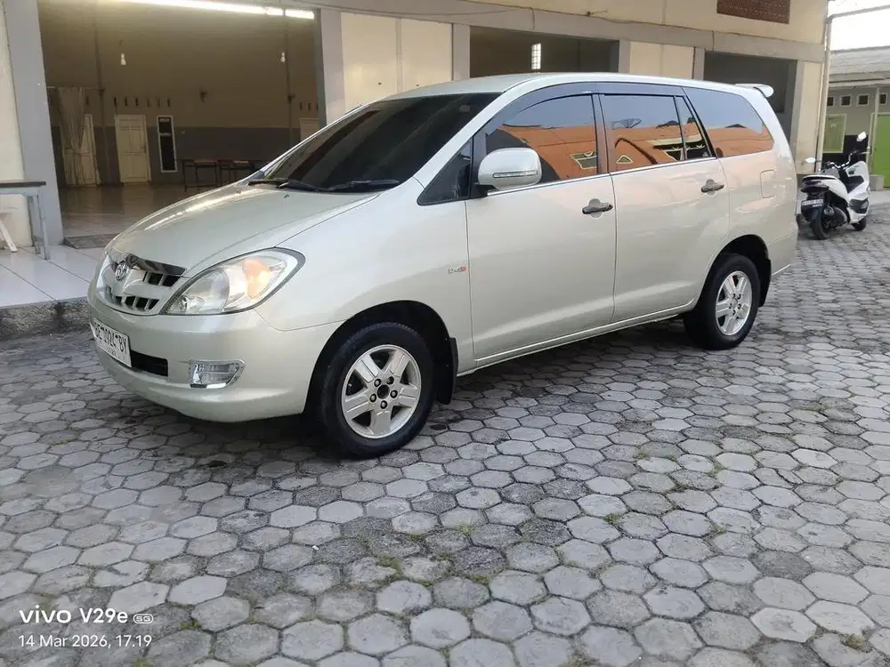 innova 2.5 G diesel manual
