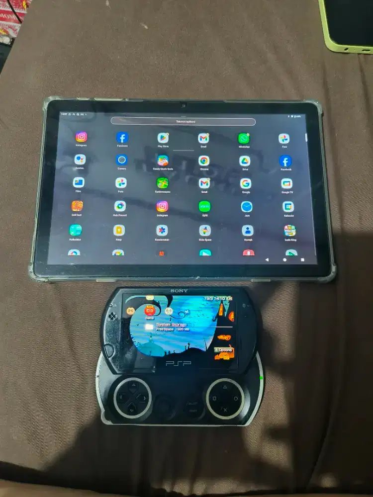 Tab advan A10 wifi only & PSP go black