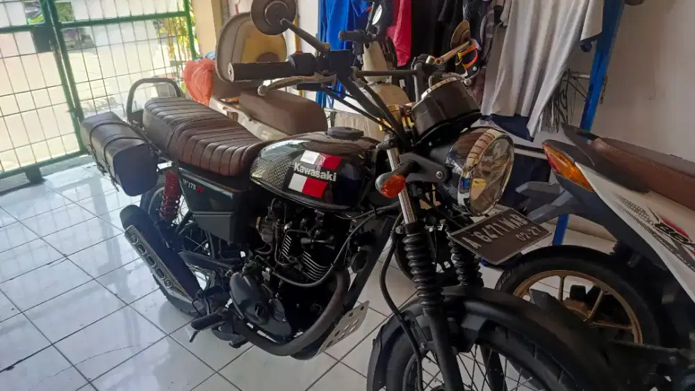 Kawasaki W175tr