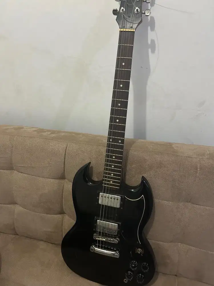 Dijual Gitar Elektrik Samick GS-21
