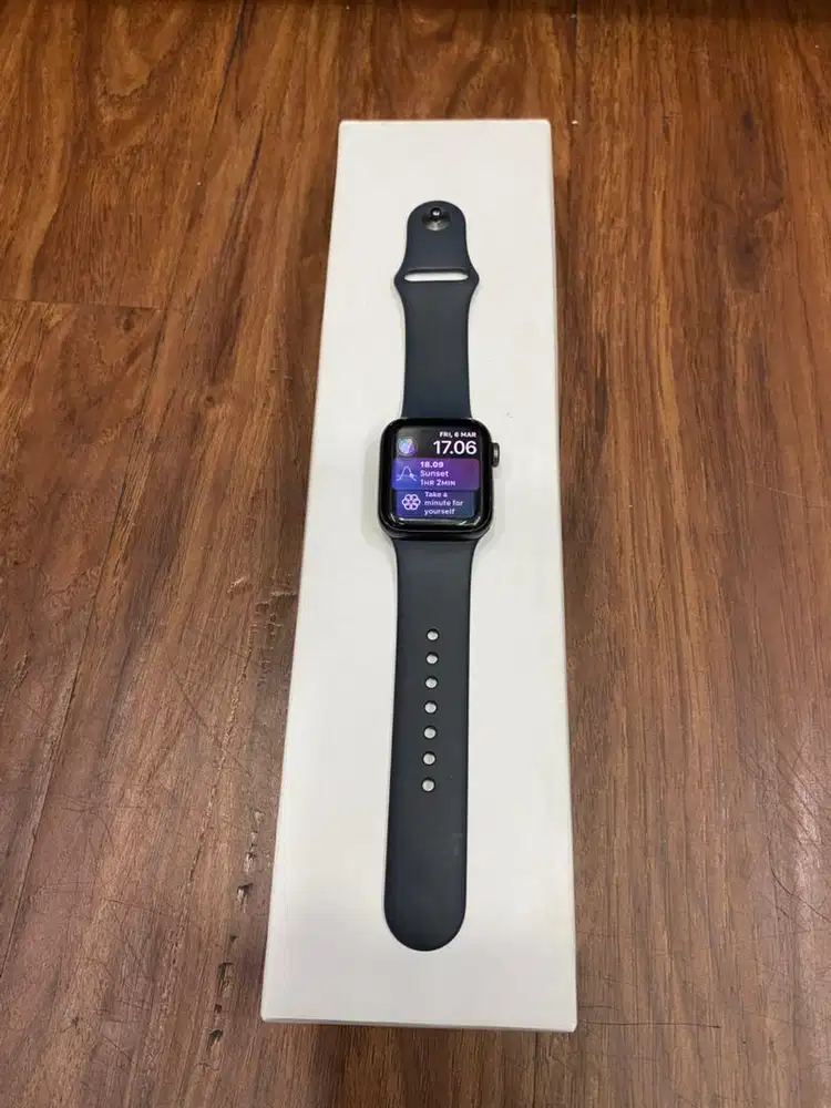 Apple Watch SE 2 Space Grey Aluminum Case 40mm ORiginal Fullset