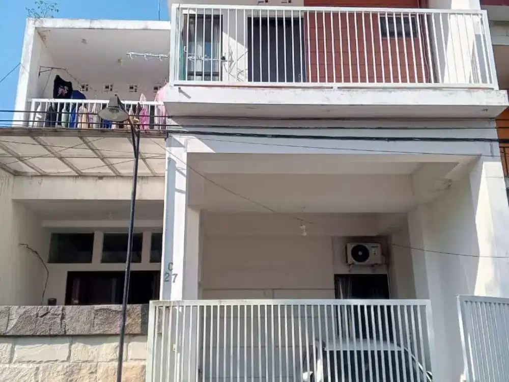 Rumah Semi Furnished Siap Huni Lokasi Perum Pandanwangi Sulfat Kota malang