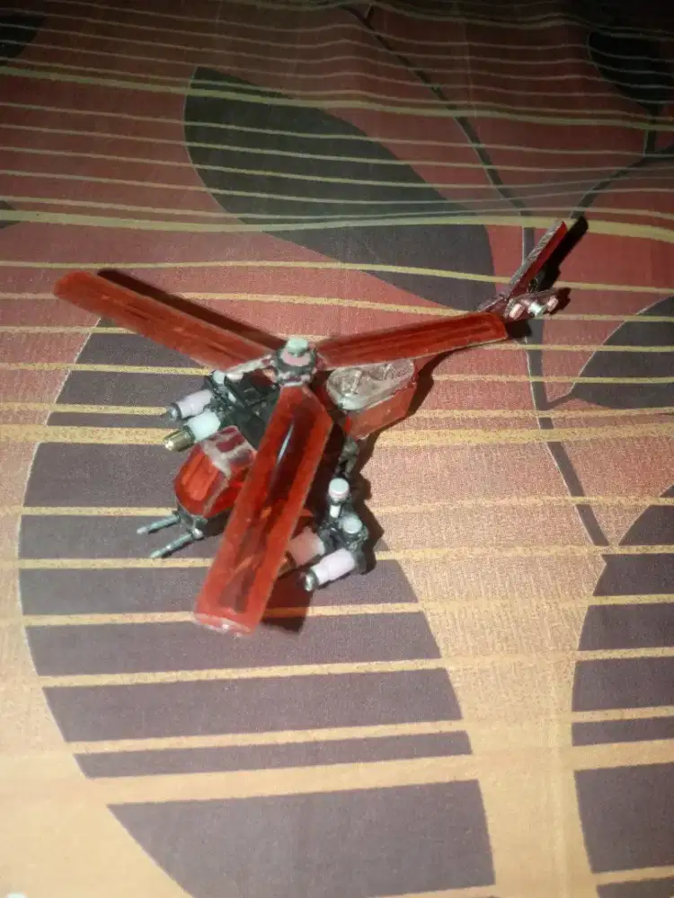 Kerajinan Tangan Miniatur Helikopter dari Korek Gas Bekas - Unik!